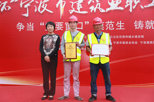 1601451705903978.jpg 03 集體(tǐ)合影(yǐng)-1.jpg