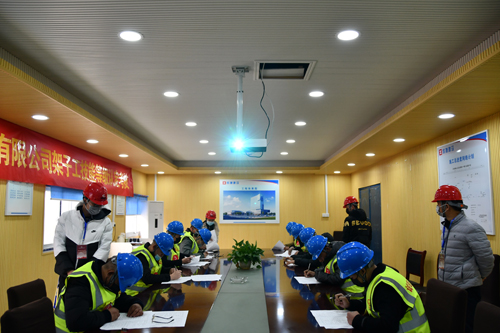 1609403835193547.jpg 01 職業(yè)技(jì)能(néng)等級認定筆(bǐ)試現(xiàn)場(chǎng)-1.JPG