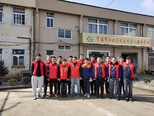 1615943846145603.jpg 07 我司志(zhì)願者們與參加活動的(de)殘疾人(rén)朋(péng)友(yǒu)們共同合影(yǐng)留念.jpg