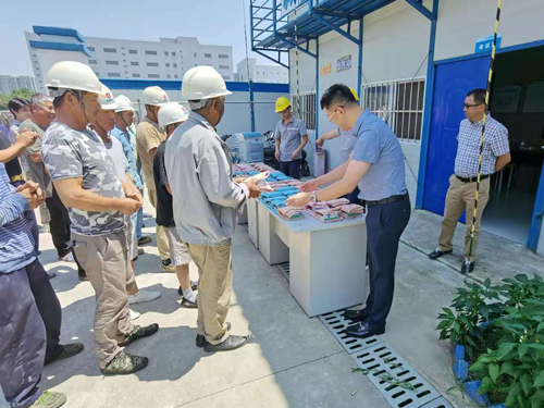 1626741575657121.jpg 昆山(shān)奧園譽景瀾庭項目部 (2).jpg