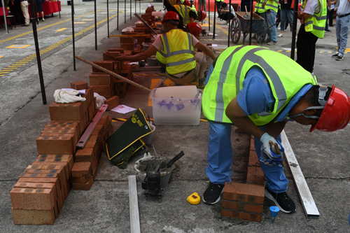 04  技(jì)能(néng)實際操作(zuò)現(xiàn)場(chǎng)-1.JPG