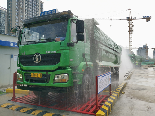 6、現(xiàn)場(chǎng)車(chē)輛(liàng)自(zì)動沖洗裝置 - 副本.jpg