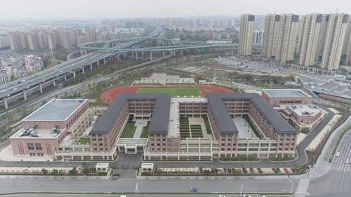 1636505498795433.jpg 甯波市(shì)姚江新區(qū)啓動區(qū)九年(nián)一(yī)貫制(zhì)公辦學校(xiào)工(gōng)程.jpg