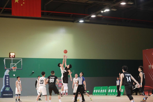 1647393689593677.jpg 06 場(chǎng)上(shàng)角逐-3.jpg