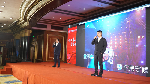 17  歌(gē)曲：《突然的(de)自(zì)我》.JPG