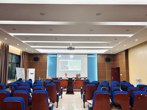 06  劉海(hǎi)濤老(lǎo)師(shī)現(xiàn)場(chǎng)授課.jpg