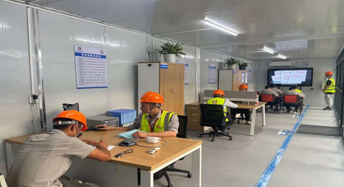 07  誠晖集團展示勞務一(yī)體(tǐ)化(huà)管理(lǐ)辦公-5.jpg