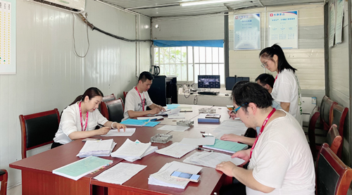 01  工(gōng)程檢查組赴項目部開(kāi)展檢查工(gōng)作(zuò)-1.jpg