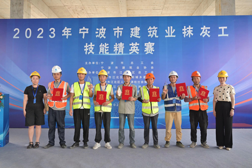 17  合影(yǐng)留念.jpg