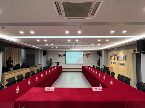 01  讀(dú)書(shū)分(fēn)享會(huì)會(huì)場(chǎng).jpg