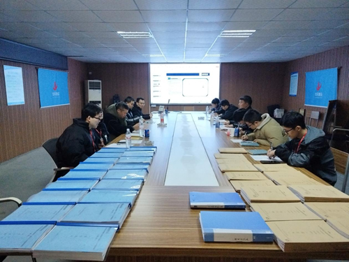 01  《勞務标準化(huà)操作(zuò)規定》的(de)宣貫培訓會(huì)議(yì)現(xiàn)場(chǎng)-1.jpg