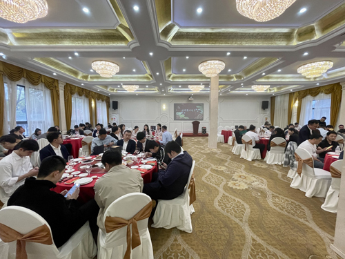 12  晚宴現(xiàn)場(chǎng).jpg